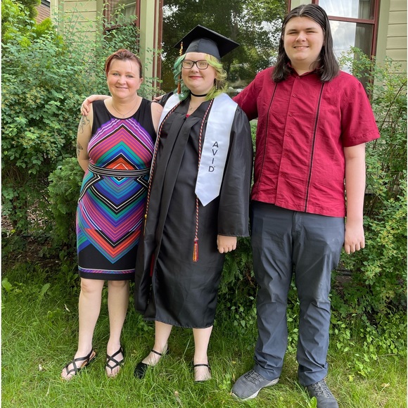 Meet your Posher, Beth - Picture 5 of 11